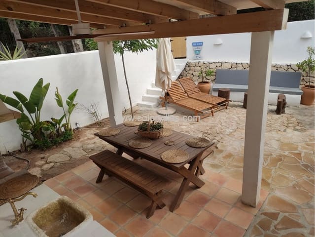 2 bedroom Bungalow for rent in Moraira, Teulada-Moraira - € 1,600 (Ref: 9414681)