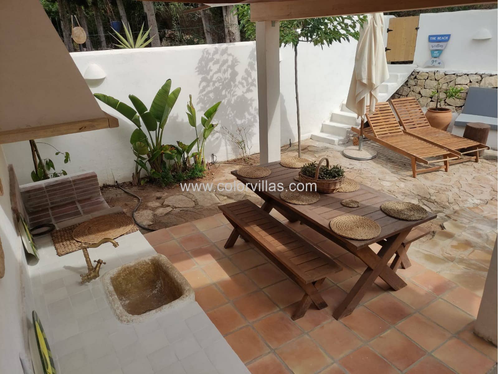2 bedroom Bungalow for rent in Moraira - € 1,600 (Ref: 9414681)