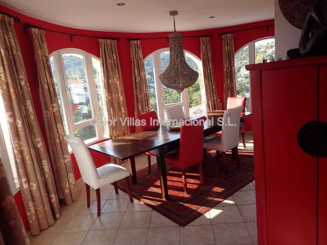 5 soveværelse Villa til salg i Montemar, Benissa med garage - € 599.000 (Ref: 9414682)