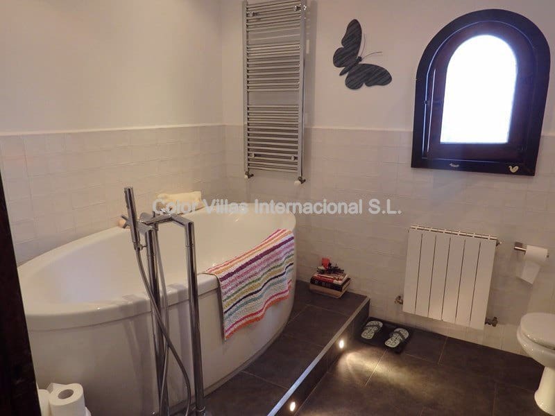 5 sovrum Villa till salu i Montemar med garage - 599 000 € (Ref: 9414682)