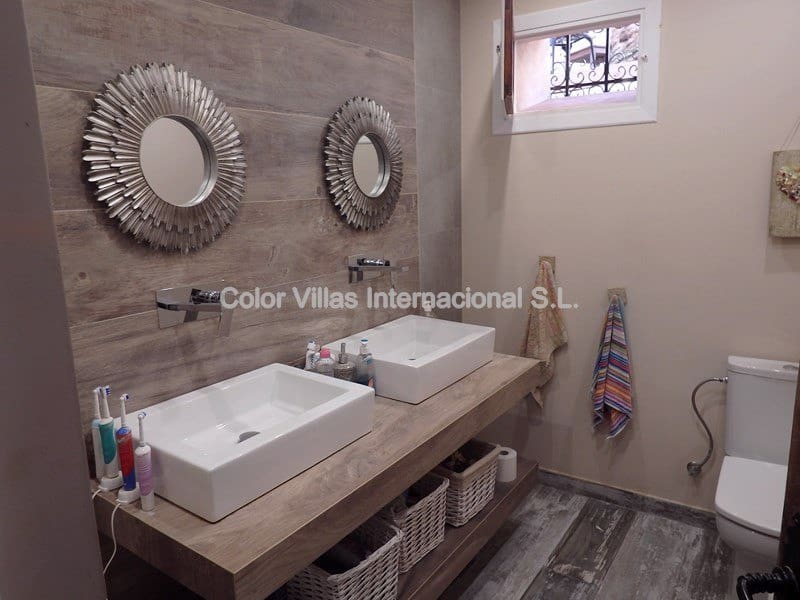 5 sovrum Villa till salu i Montemar med garage - 599 000 € (Ref: 9414682)