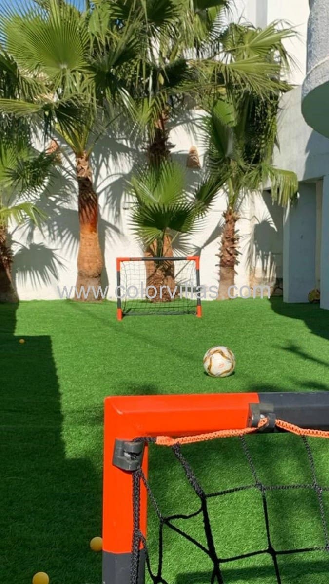 5 soveværelse Villa til salg i Montemar med garage - € 599.000 (Ref: 9414682)