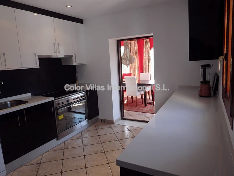 5 soveværelse Villa til salg i Montemar med garage - € 599.000 (Ref: 9414682)