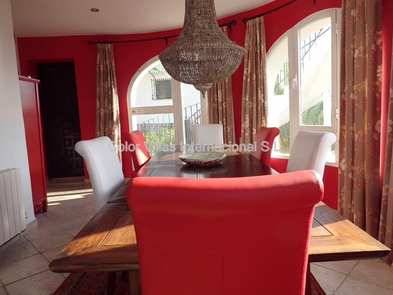 5 soveværelse Villa til salg i Montemar med garage - € 599.000 (Ref: 9414682)