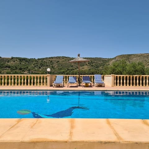 Finca/Herregård til salgs i Benissa med garasje - € 1 100 (Ref: 9414684)