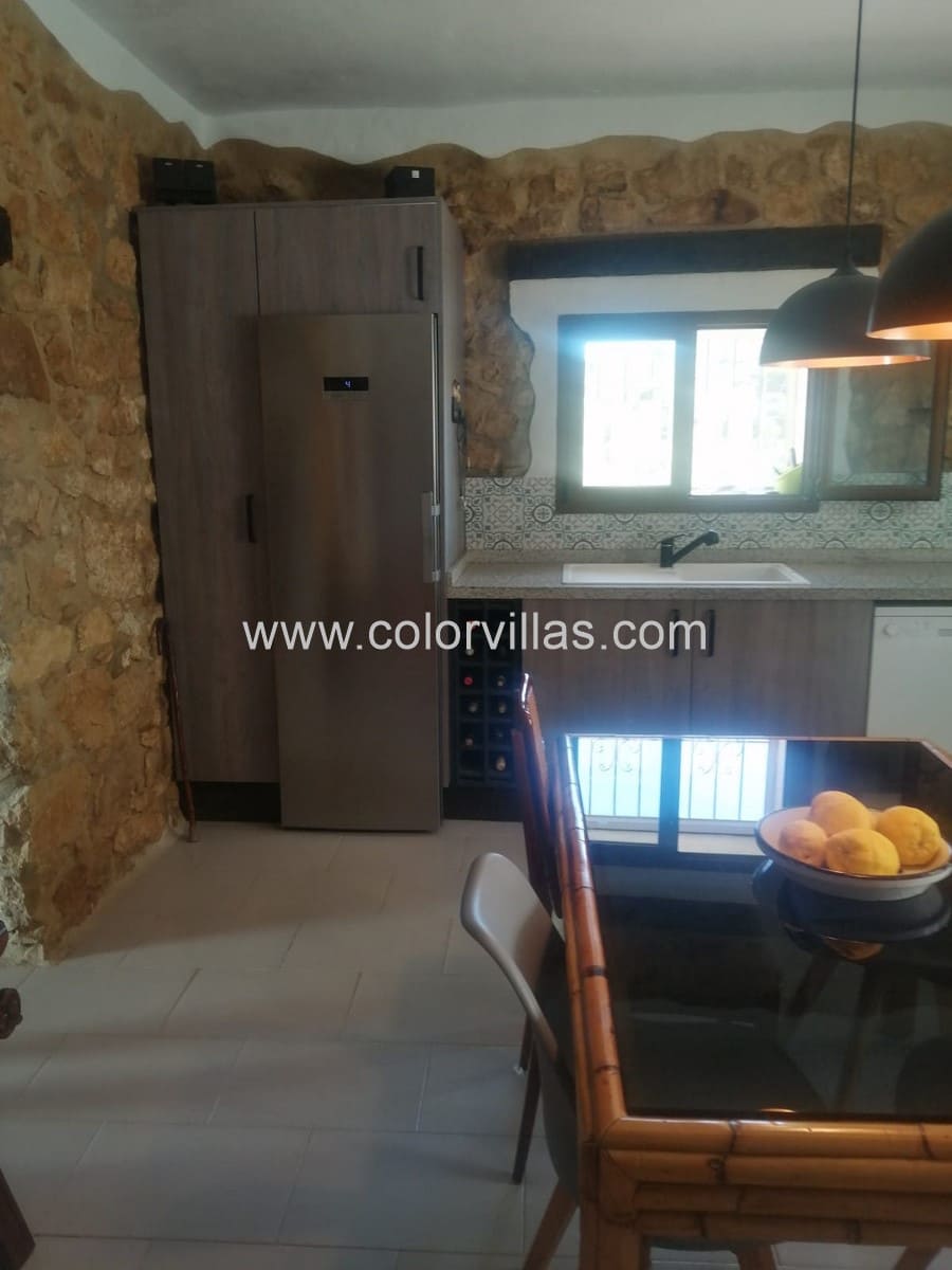 4 soveværelse Finca/Landehus til salg i Pedramala med garage - € 475.000 (Ref: 9414686)