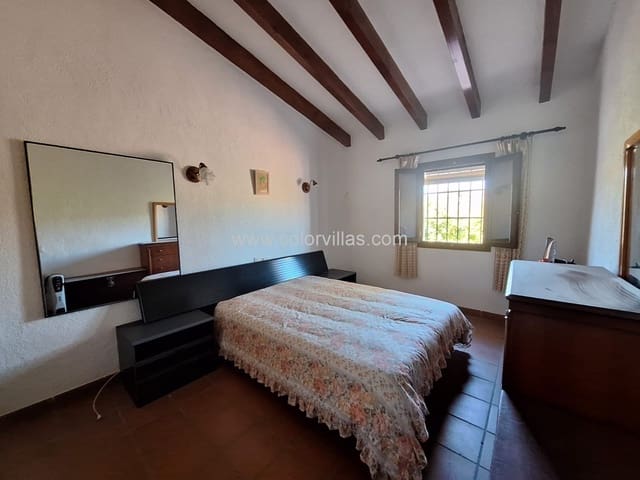 3 sovrum Finca/Hus på landet till salu i Moraira, Teulada-Moraira med garage - 570 000 € (Ref: 9414691)