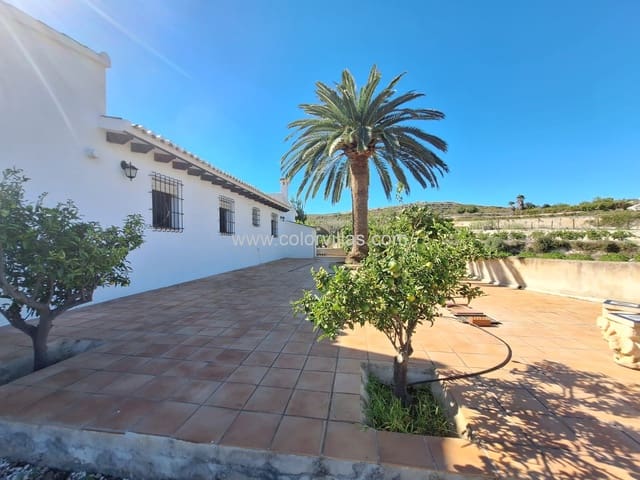 3 sovrum Finca/Hus på landet till salu i Moraira, Teulada-Moraira med garage - 570 000 € (Ref: 9414691)