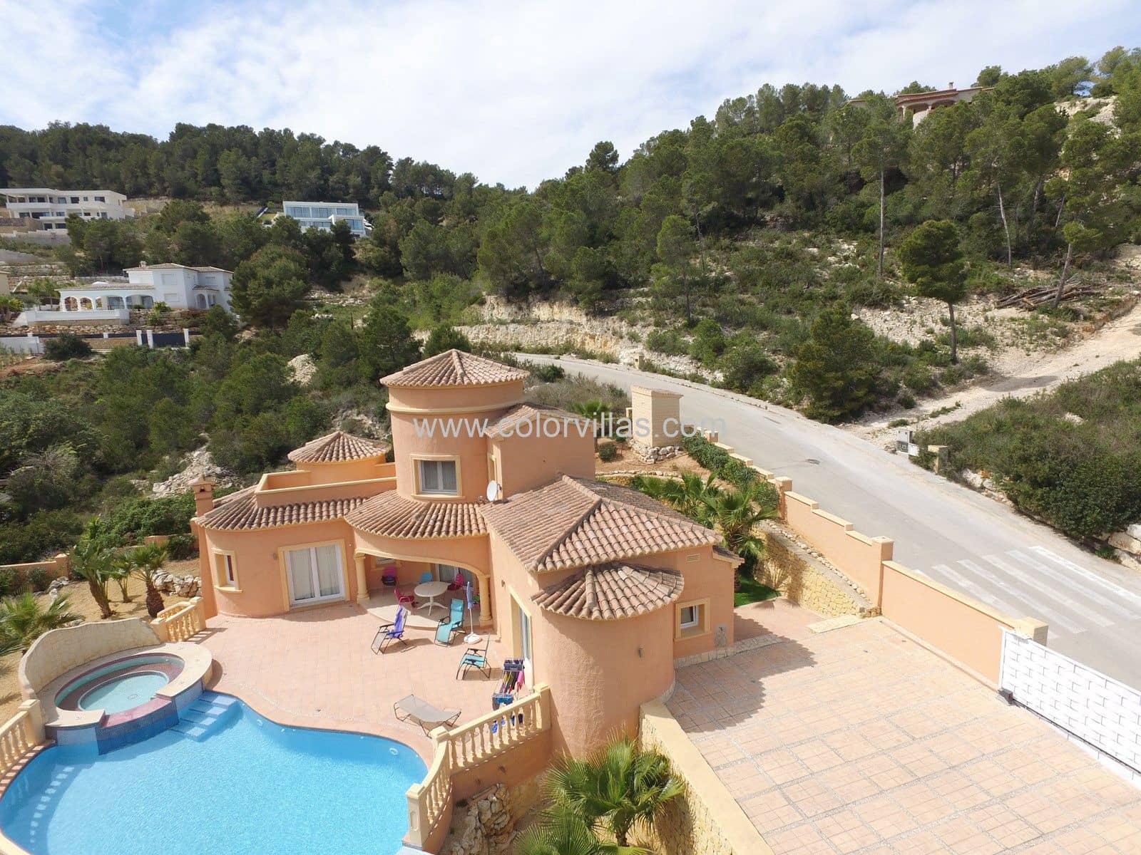 Chalet de 3 habitaciones en Javea / Xàbia en venta con piscina garaje - 750.000 € (Ref: 9414695)