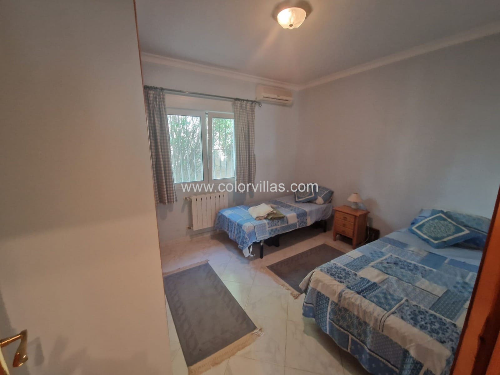 5 bedroom Villa for sale in Moraira with garage - € 745,000 (Ref: 9414702)