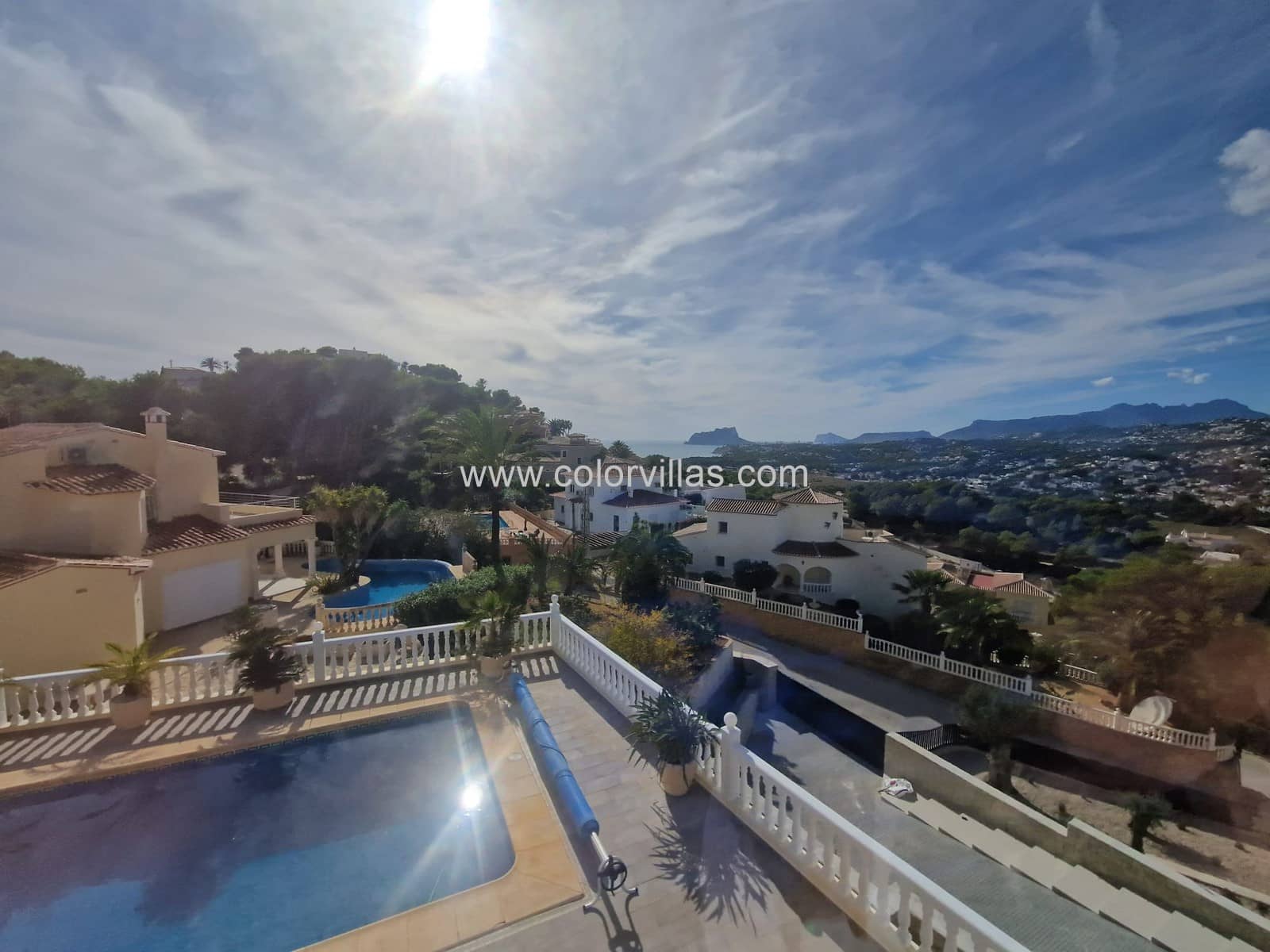 5 bedroom Villa for sale in Moraira with garage - € 745,000 (Ref: 9414702)