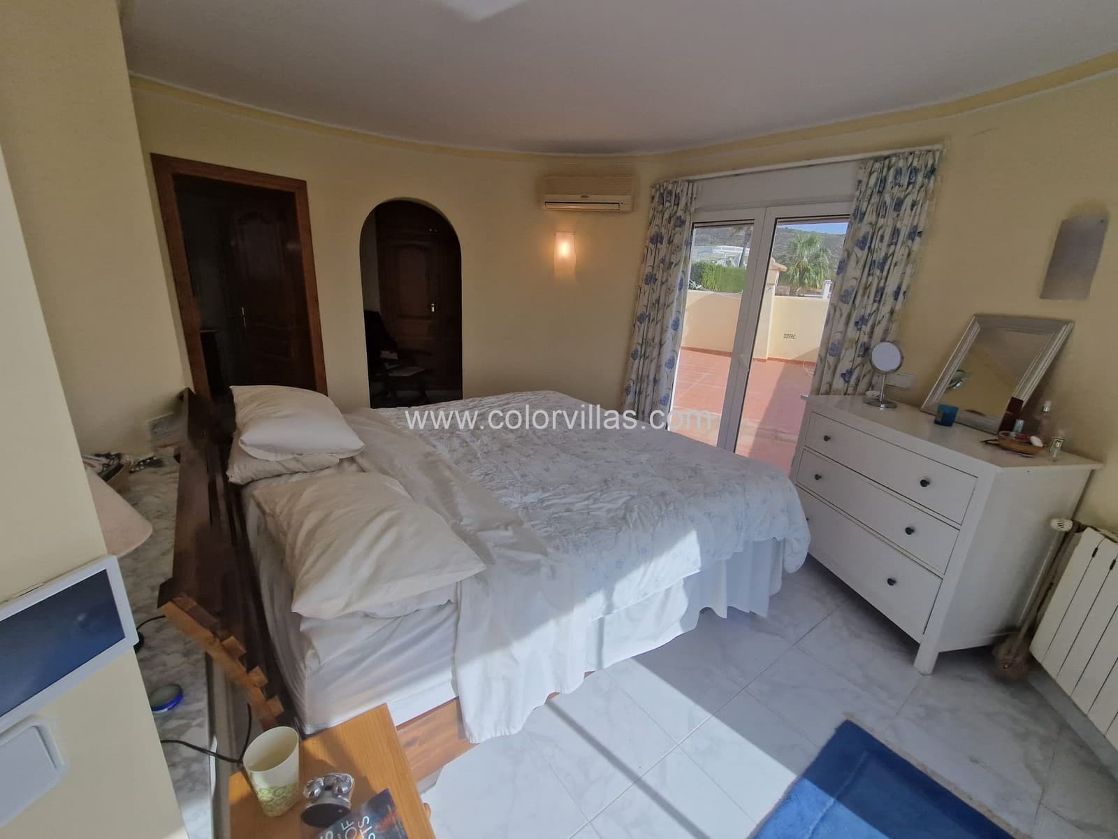 5 bedroom Villa for sale in Moraira with garage - € 745,000 (Ref: 9414702)