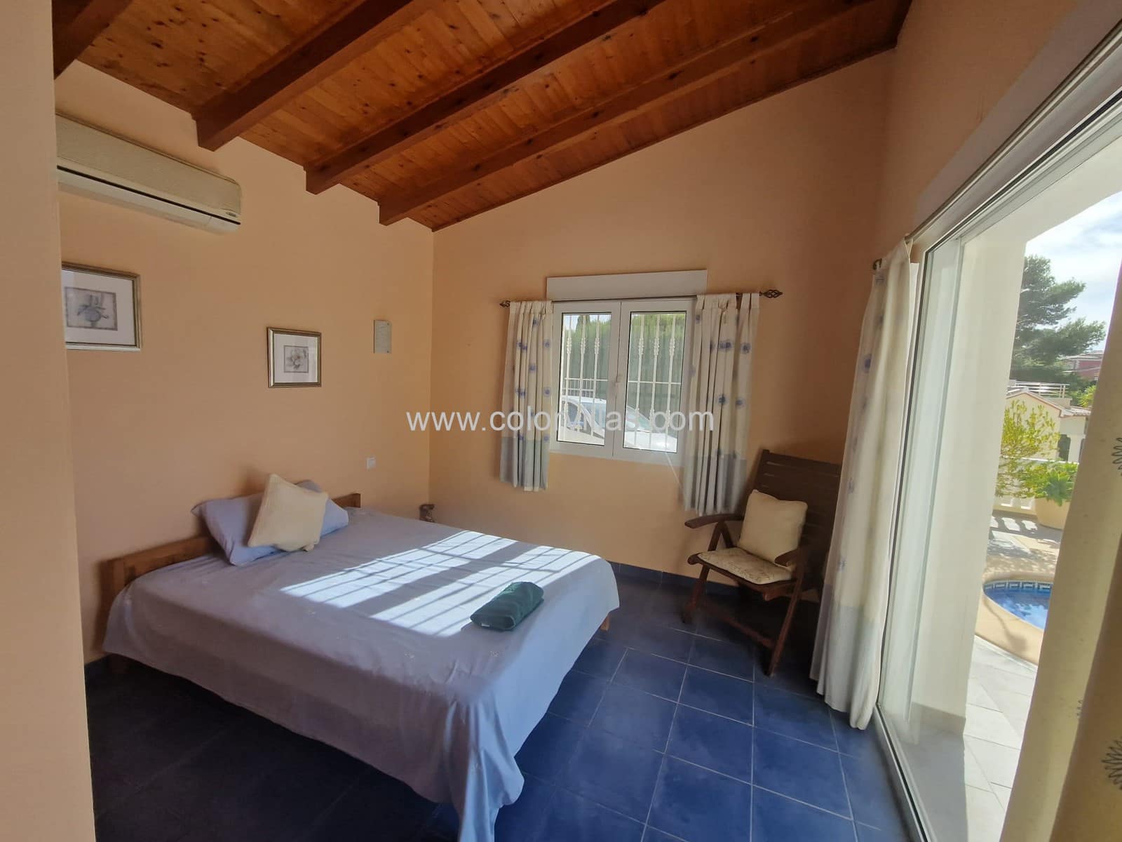 5 bedroom Villa for sale in Moraira with garage - € 745,000 (Ref: 9414702)