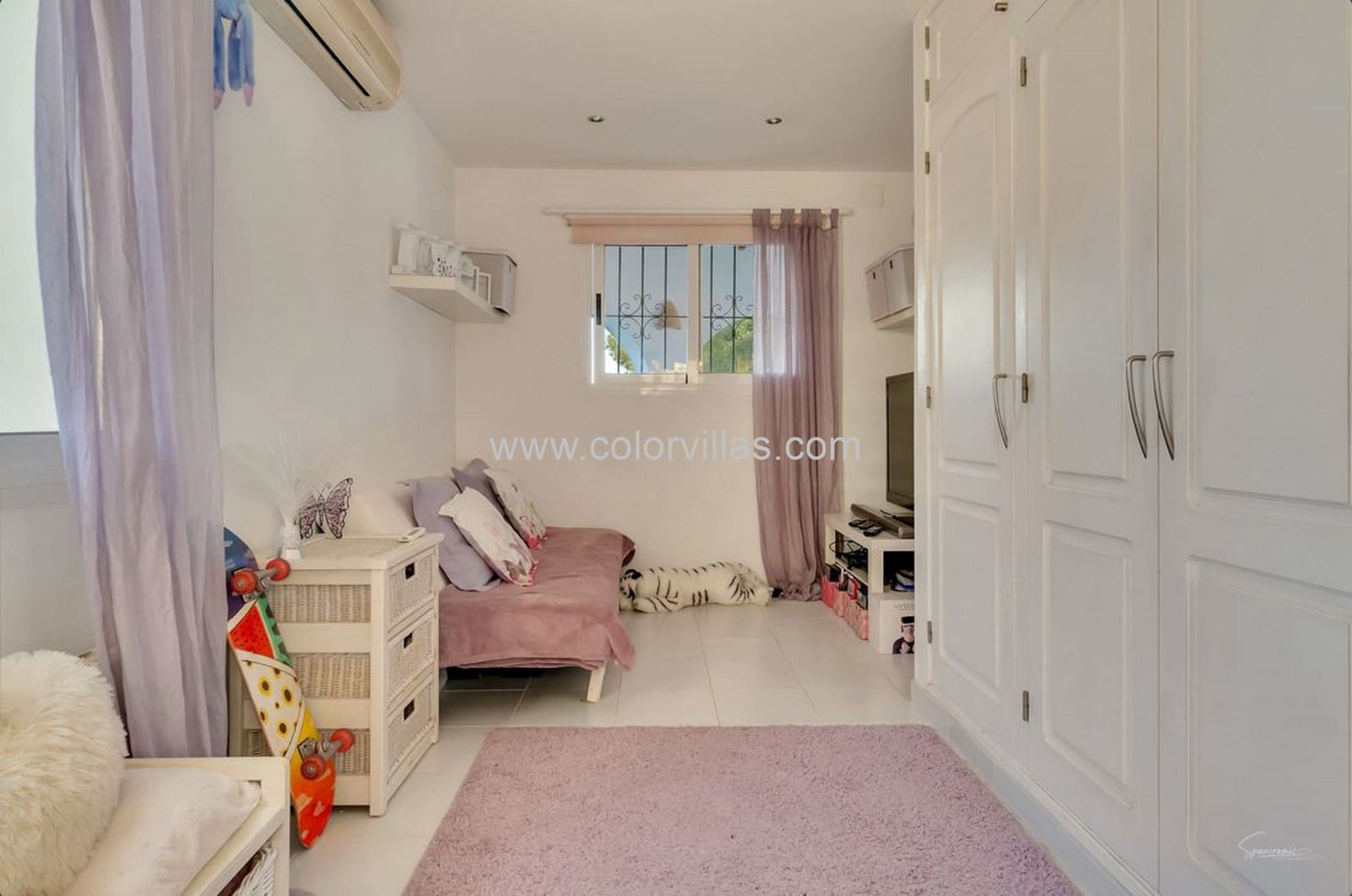 6 bedroom Villa for sale in Teulada with garage - € 895,000 (Ref: 9414703)