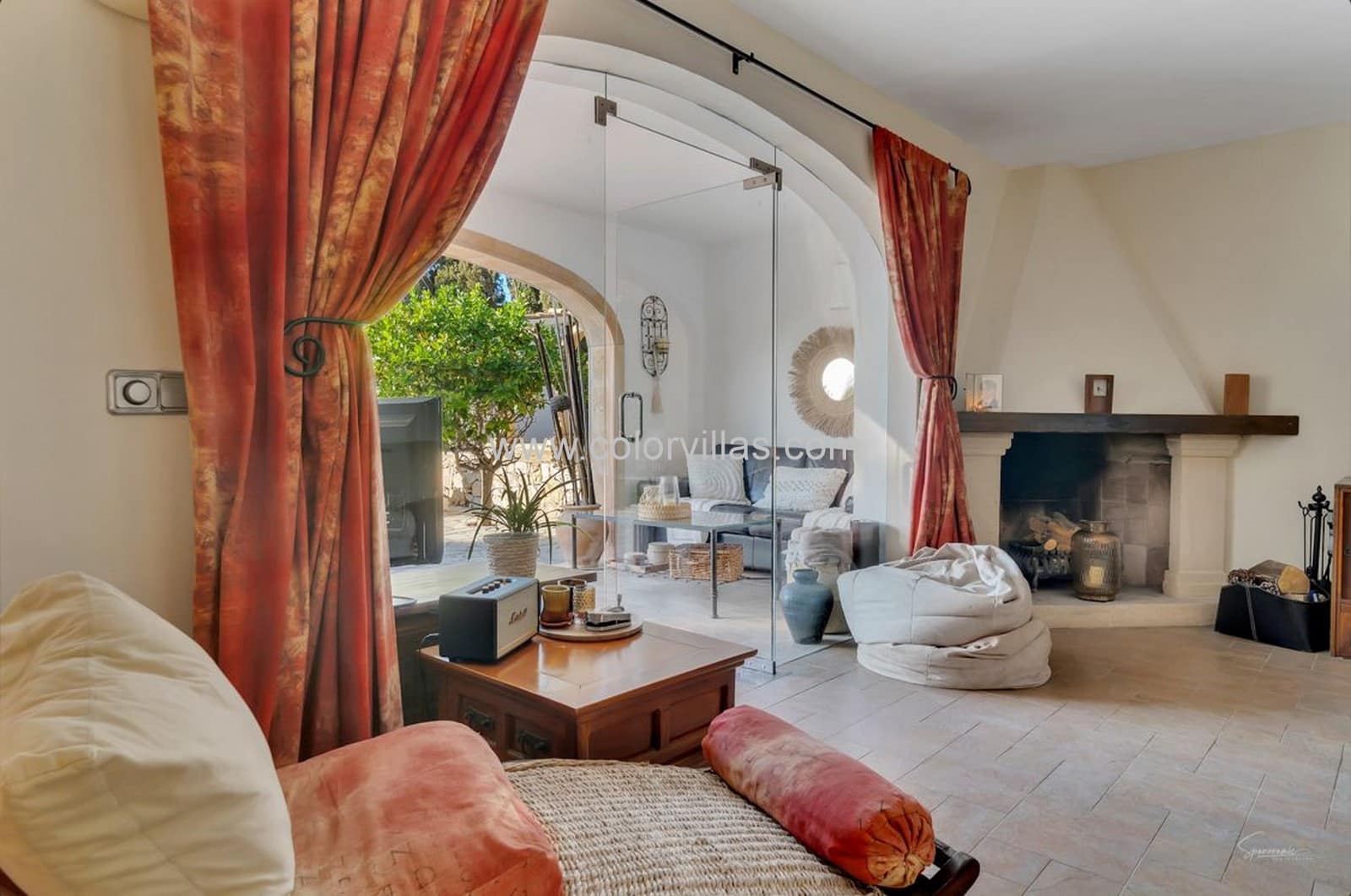 6 bedroom Villa for sale in Teulada with garage - € 895,000 (Ref: 9414703)