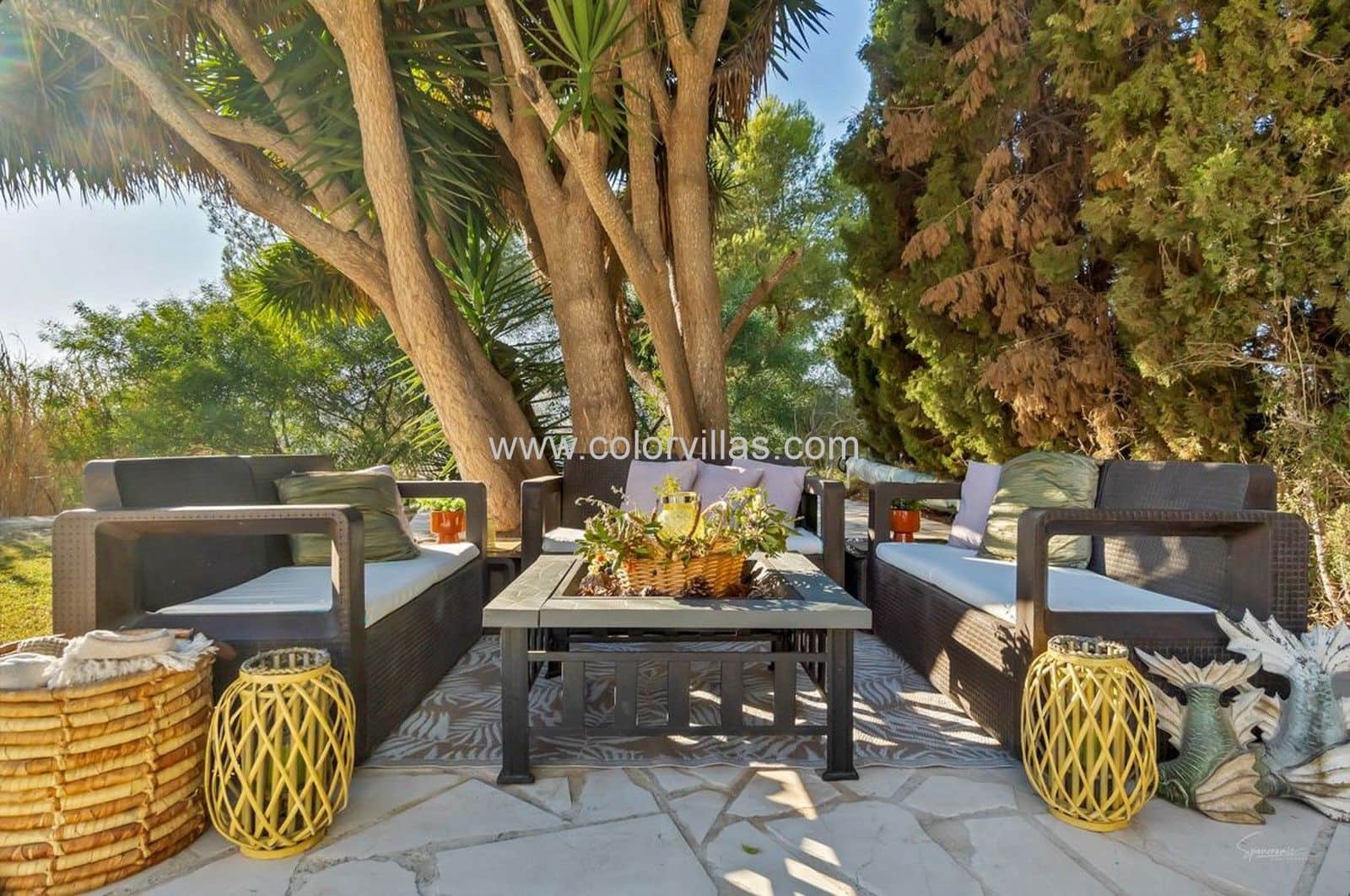 6 bedroom Villa for sale in Teulada with garage - € 895,000 (Ref: 9414703)