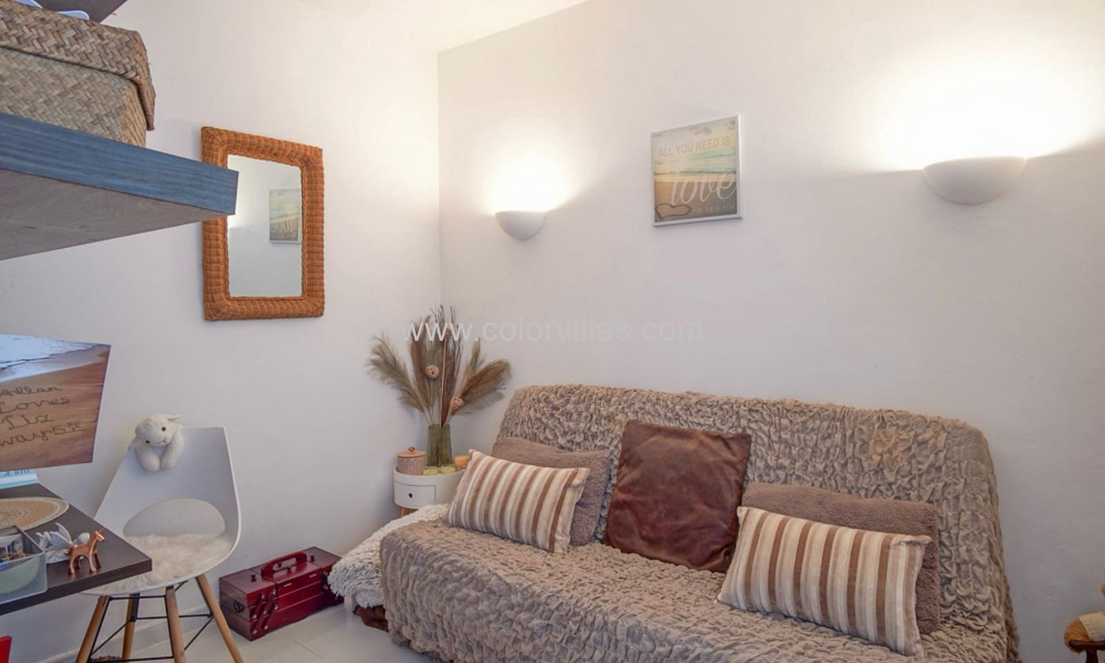 6 bedroom Villa for sale in Teulada with garage - € 895,000 (Ref: 9414703)