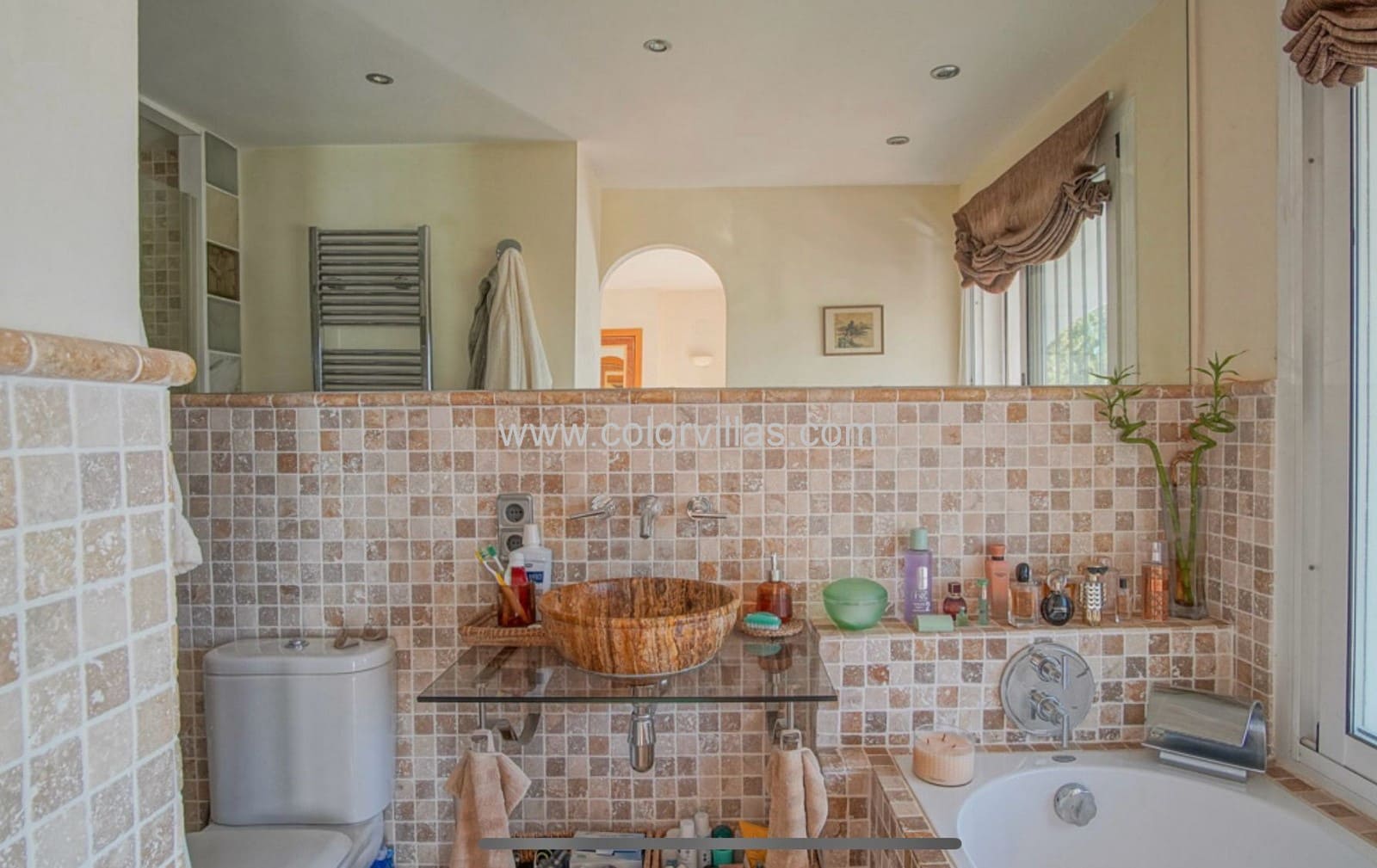 6 bedroom Villa for sale in Teulada with garage - € 895,000 (Ref: 9414703)