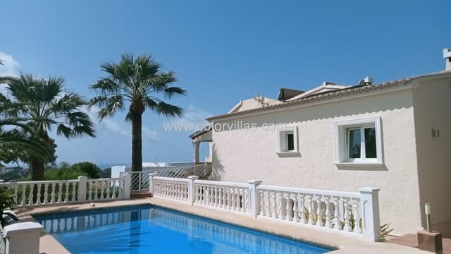 5 sypialnia Willa na sprzedaż w Moraira, Teulada-Moraira z basenem garażem - 785 000 € (Ref: 9414710)