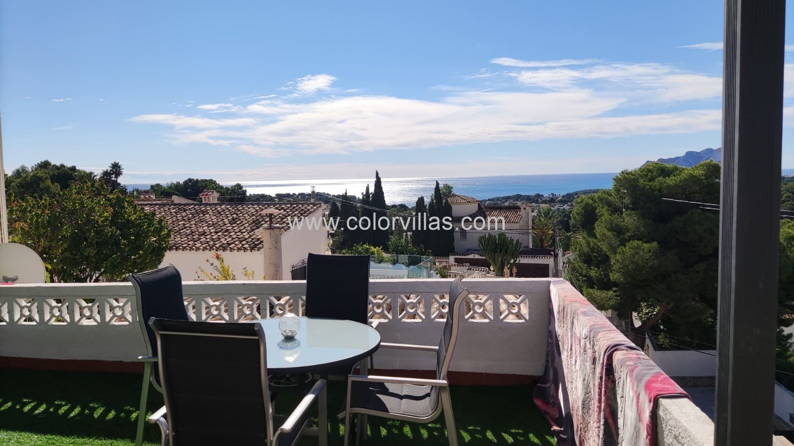 Chalet de 7 habitaciones en Moraira en venta con piscina garaje - 740.000 € (Ref: 9414713)