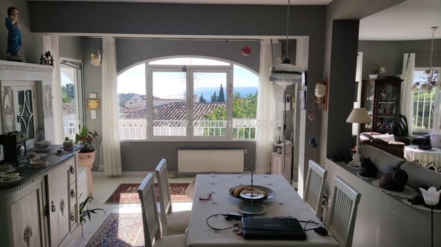 Chalet de 7 habitaciones en Moraira, Teulada-Moraira en venta con piscina garaje - 740.000 € (Ref: 9414713)