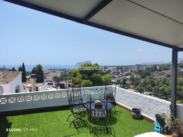 Chalet de 7 habitaciones en Moraira, Teulada-Moraira en venta con piscina garaje - 980.000 € (Ref: 9414713)