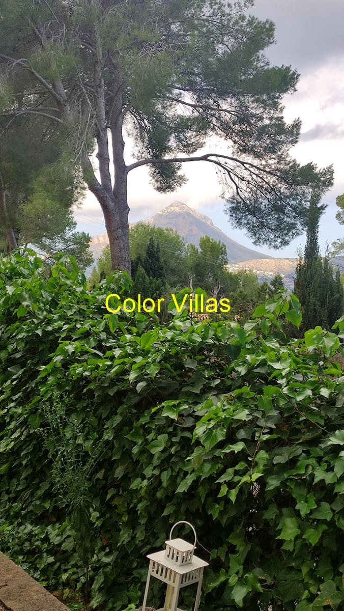 Chalet de 4 habitaciones en Javea / Xàbia en venta con garaje - 595.000 € (Ref: 9414714)