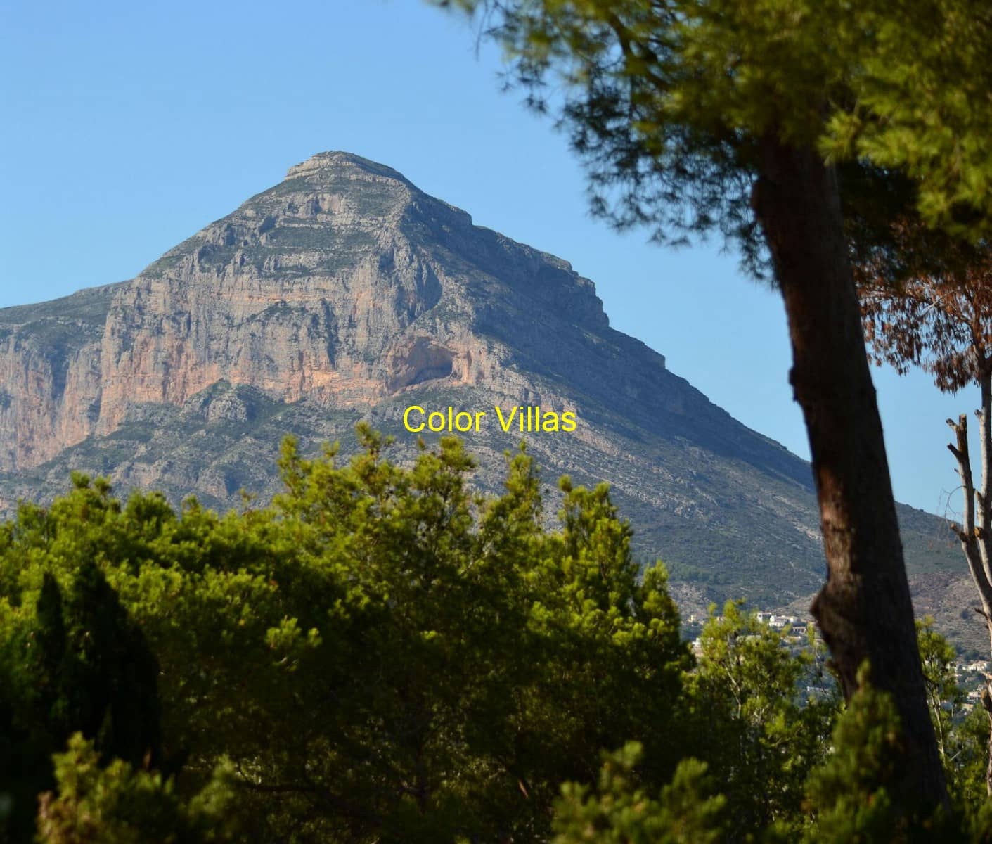 Chalet de 4 habitaciones en Javea / Xàbia en venta con garaje - 595.000 € (Ref: 9414714)