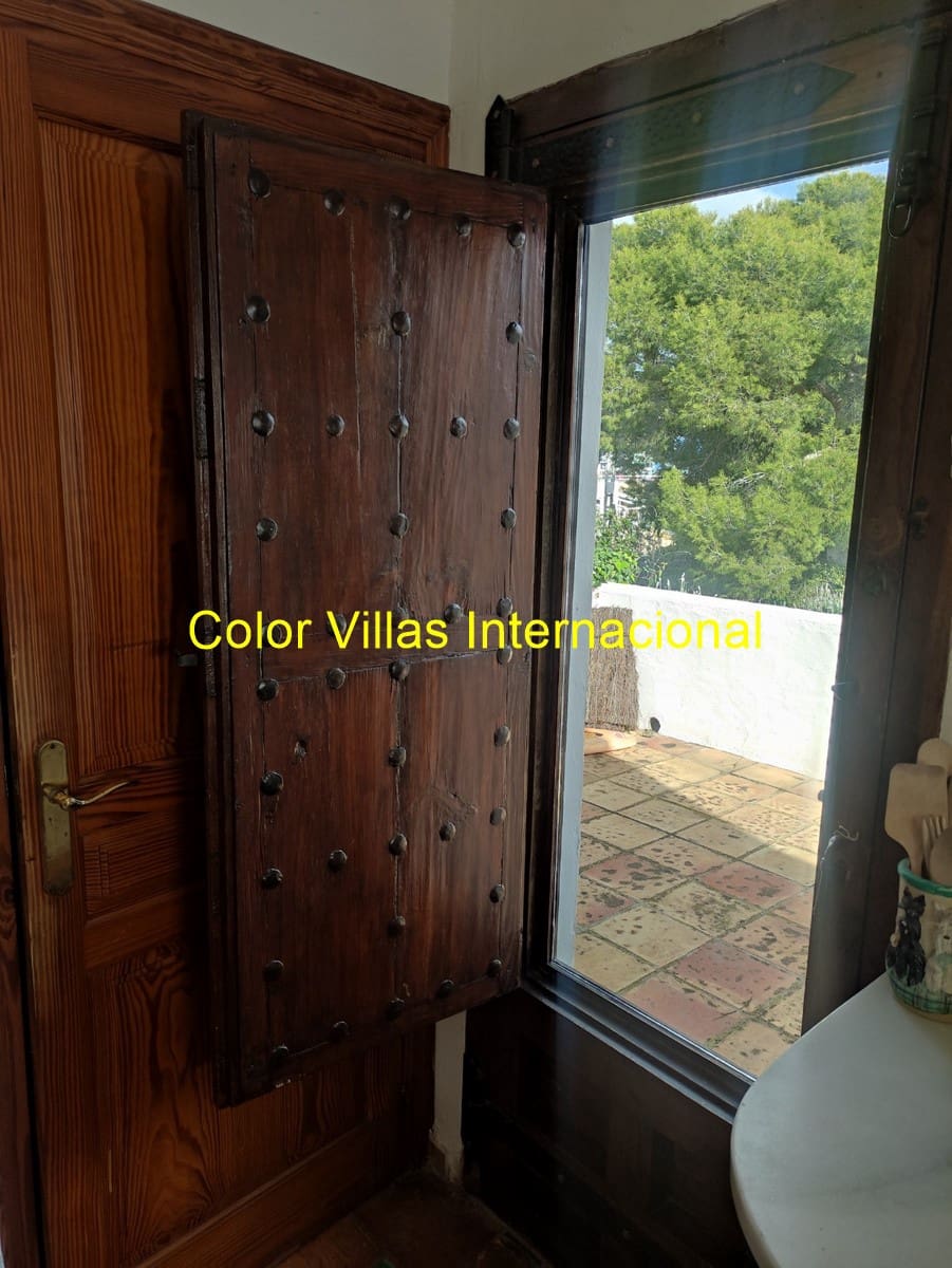 Chalet de 4 habitaciones en Moraira en venta con garaje - 1.865.000 € (Ref: 9414715)