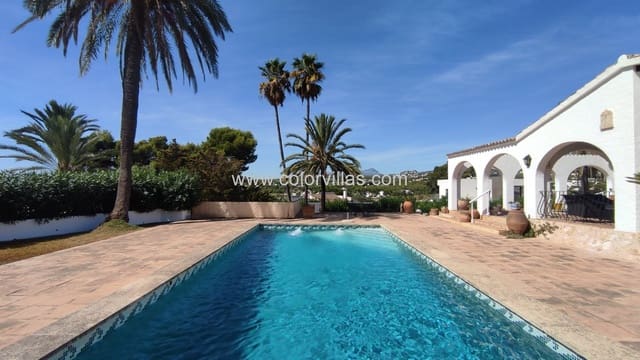 5 Zimmer Villa zu verkaufen in Moraira, Teulada-Moraira mit Garage - 1.540.000 € (Ref: 9414719)
