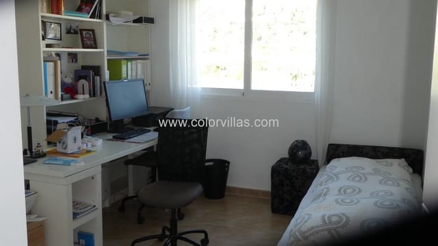 4 bedroom Villa for sale in Moraira, Teulada-Moraira with pool garage - € 850,000 (Ref: 9414723)