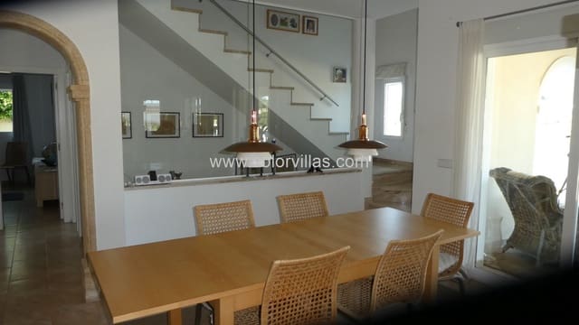 4 bedroom Villa for sale in Moraira, Teulada-Moraira with pool garage - € 850,000 (Ref: 9414723)