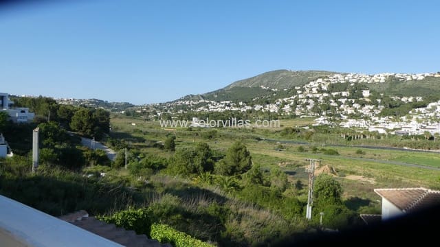 4 bedroom Villa for sale in Moraira, Teulada-Moraira with pool garage - € 850,000 (Ref: 9414723)