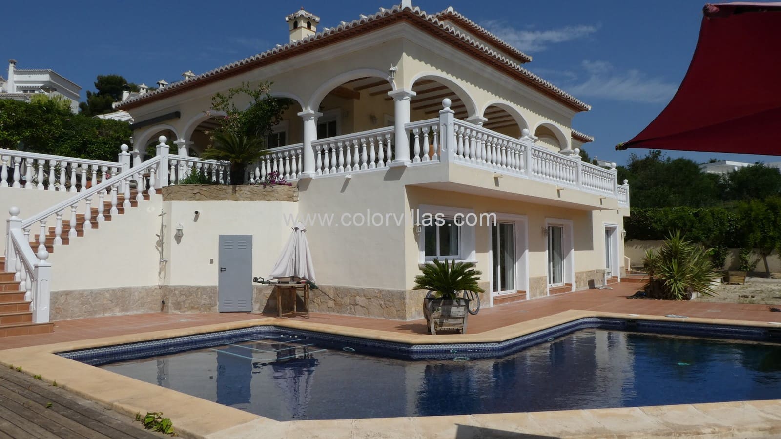 4 bedroom Villa for sale in Moraira with pool garage - € 850,000 (Ref: 9414723)