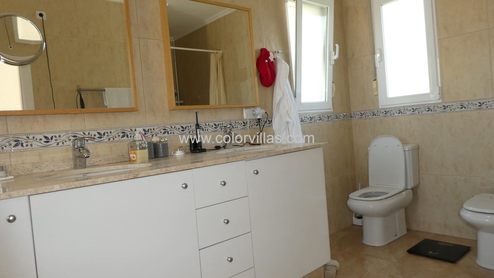 4 bedroom Villa for sale in Moraira with pool garage - € 850,000 (Ref: 9414723)