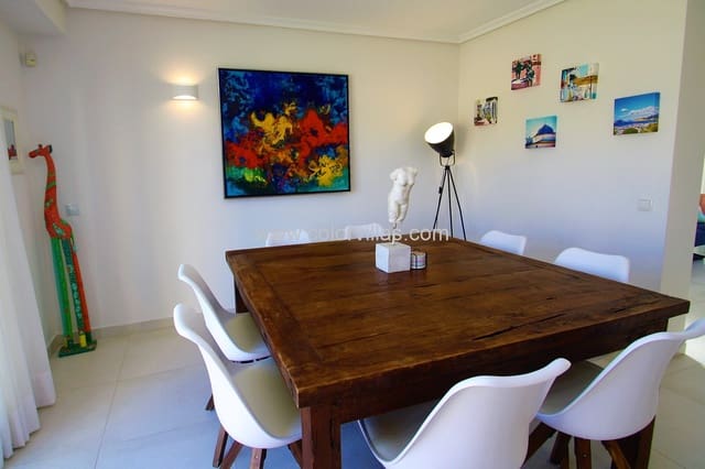 3 soveværelse Penthouse til salg i Moraira, Teulada-Moraira med garage - € 680.000 (Ref: 9414724)