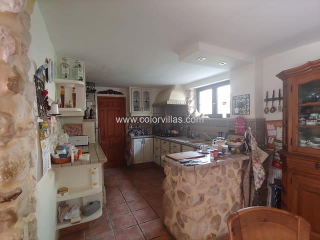 2 makuuhuone Maalaistalo myytävänä paikassa Alicante kaupunki mukana 
autotalli - 465 000 € (Ref: 9414725)