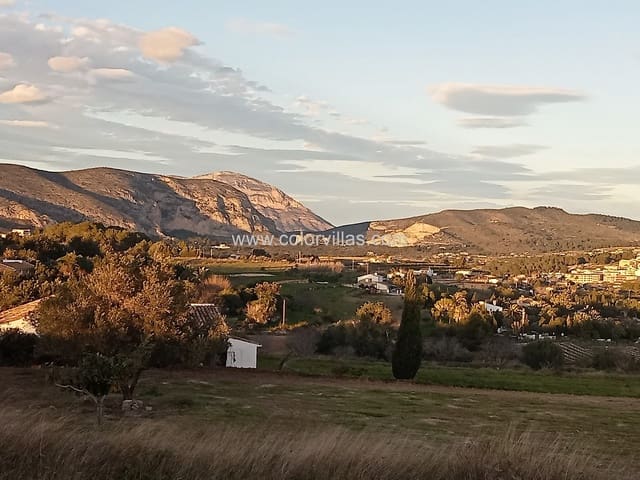 Finca/Landehus til salg i Moraira, Teulada-Moraira - € 270.000 (Ref: 9414729)