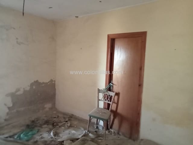 Finca/Landehus til salg i Moraira, Teulada-Moraira - € 270.000 (Ref: 9414729)