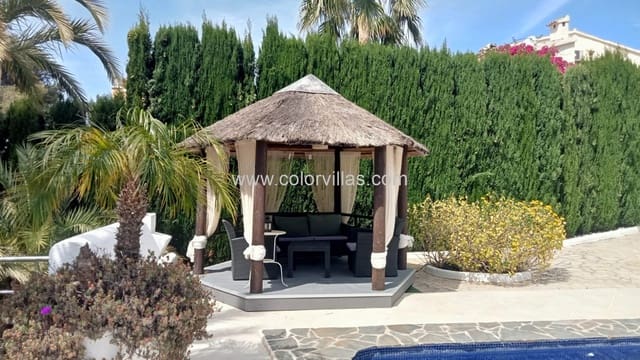 4 soverom Villa til salgs i Moraira, Teulada-Moraira - € 1 240 000 (Ref: 9414731)