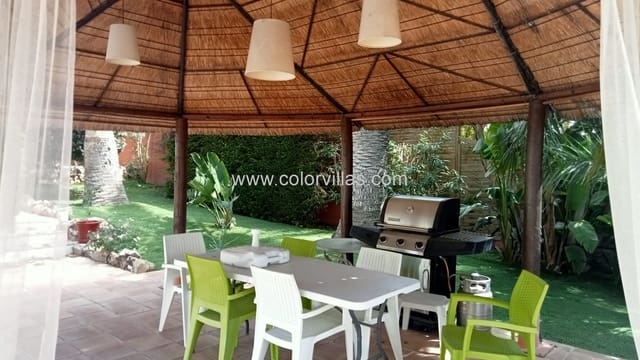 4 soverom Villa til salgs i Moraira, Teulada-Moraira - € 1 240 000 (Ref: 9414731)