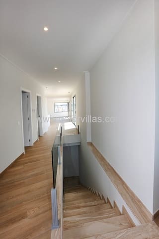 3 bedroom Villa for sale in Benissa with garage - € 975,000 (Ref: 9414732)