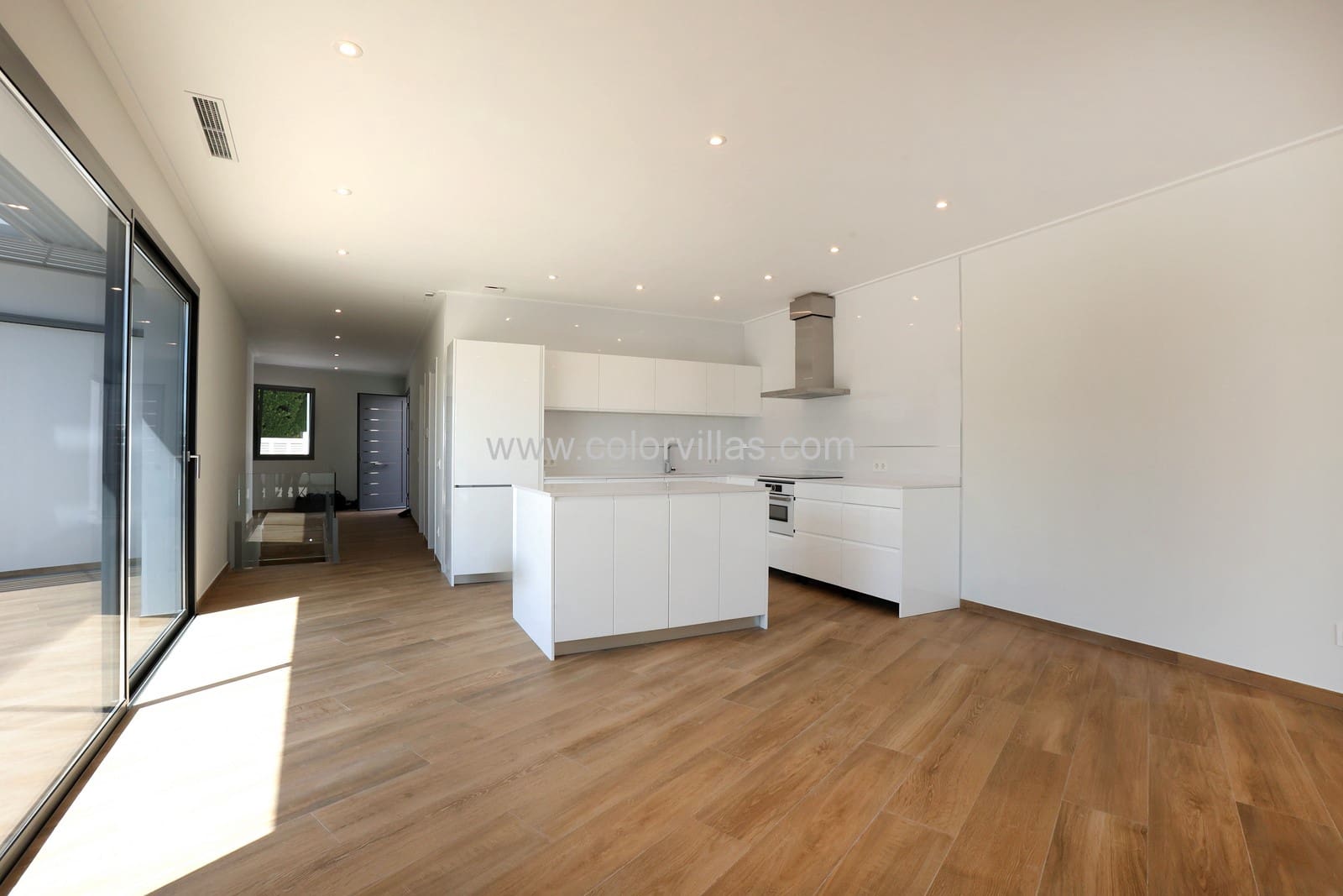 3 bedroom Villa for sale in Benissa with garage - € 975,000 (Ref: 9414732)