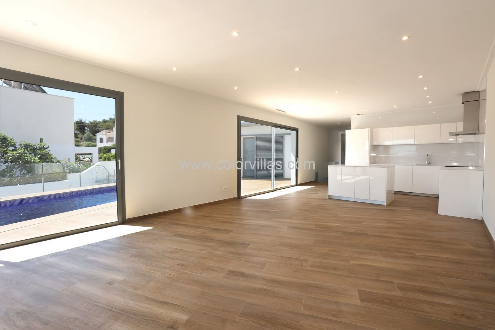 3 bedroom Villa for sale in Benissa with garage - € 975,000 (Ref: 9414732)