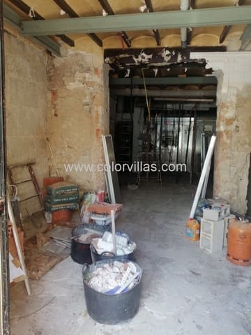 Hus til salgs i Teulada Pueblo, Teulada-Moraira - € 69 000 (Ref: 9414737)