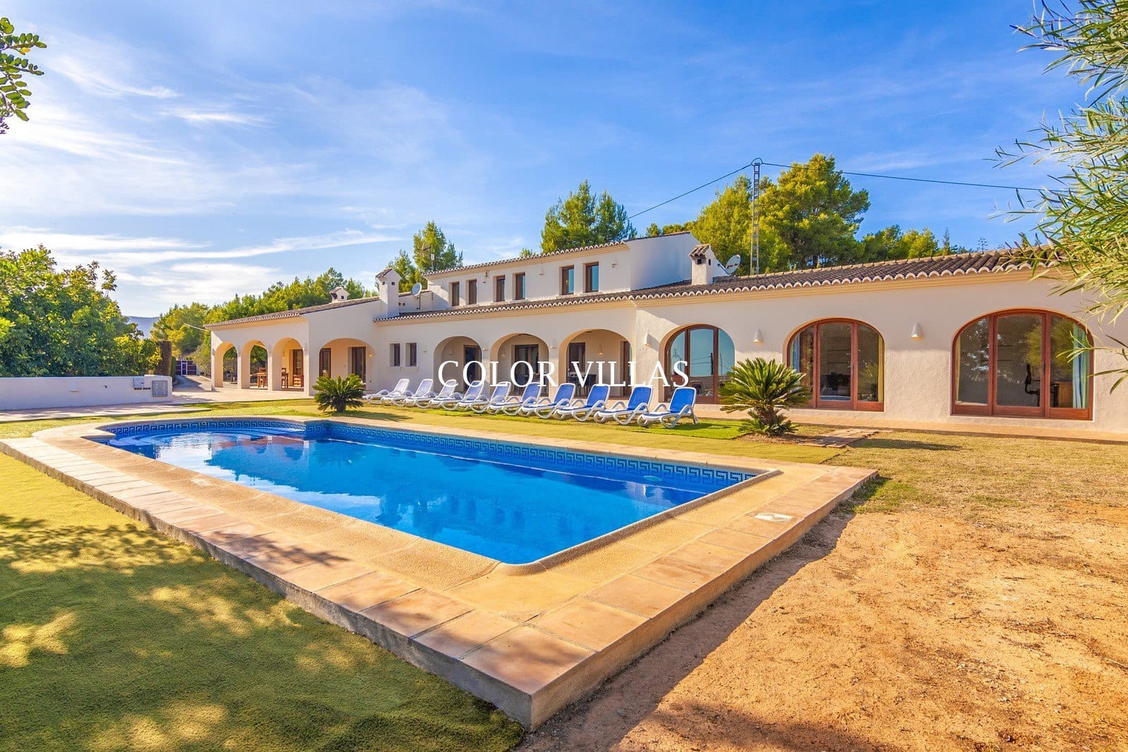 7 makuuhuone Maalaistalo myytävänä paikassa Benissa mukana uima-altaan 
autotalli - 995 000 € (Ref: 9414738)