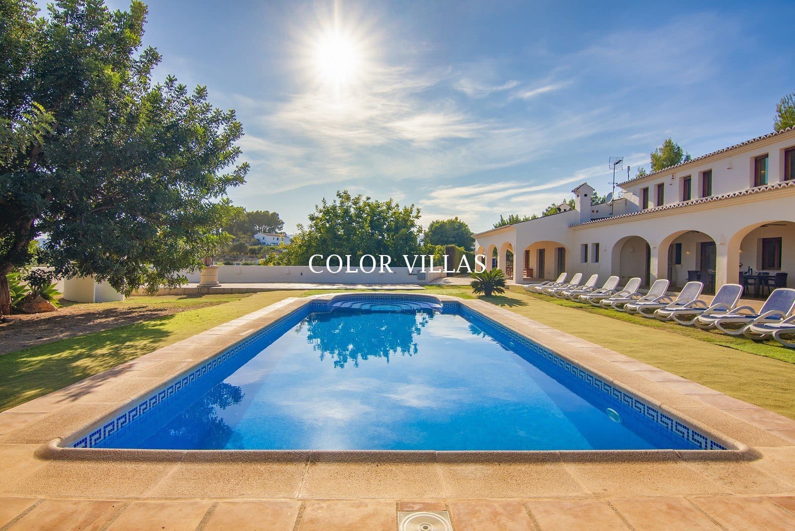 7 makuuhuone Maalaistalo myytävänä paikassa Benissa mukana uima-altaan 
autotalli - 995 000 € (Ref: 9414738)