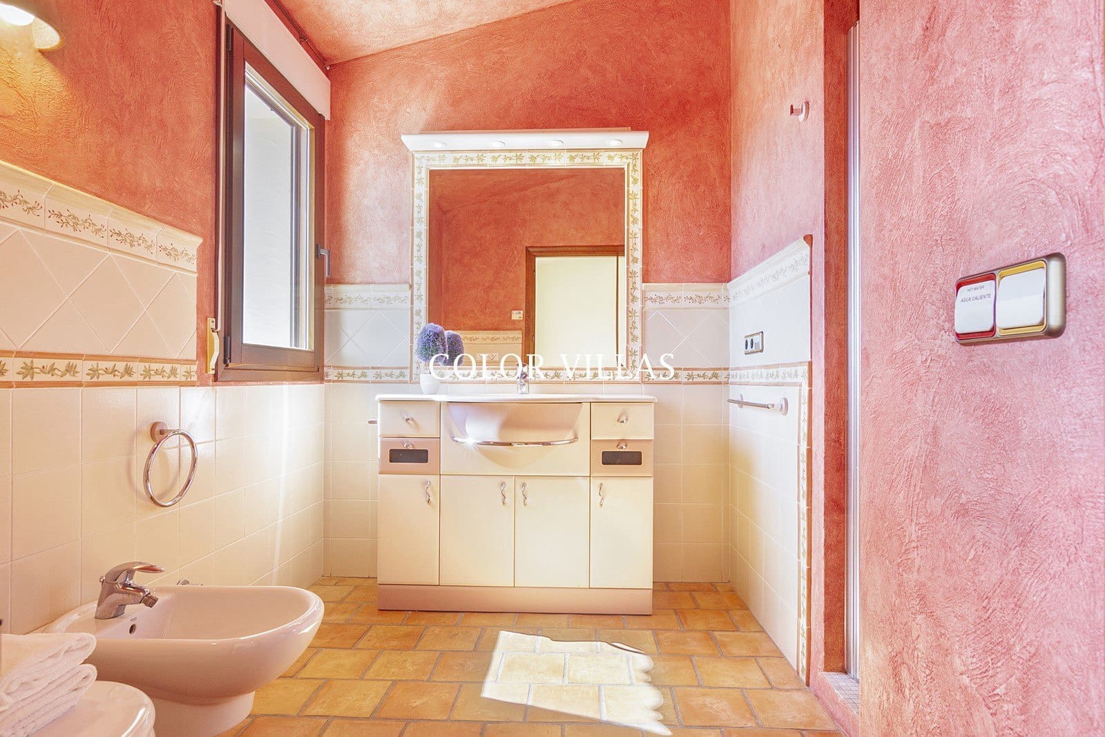 7 makuuhuone Maalaistalo myytävänä paikassa Benissa mukana uima-altaan 
autotalli - 995 000 € (Ref: 9414738)