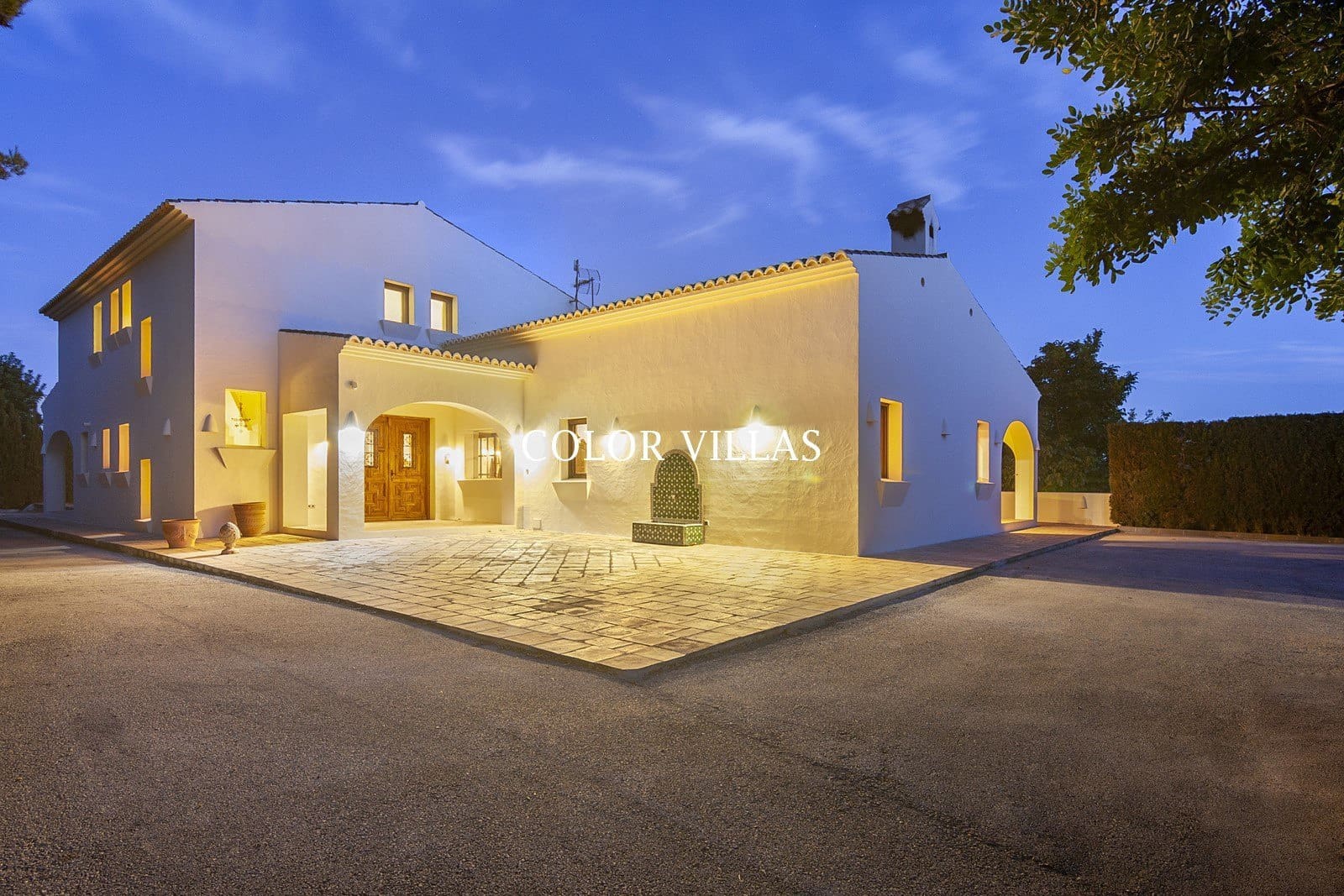 7 makuuhuone Maalaistalo myytävänä paikassa Benissa mukana uima-altaan 
autotalli - 995 000 € (Ref: 9414738)