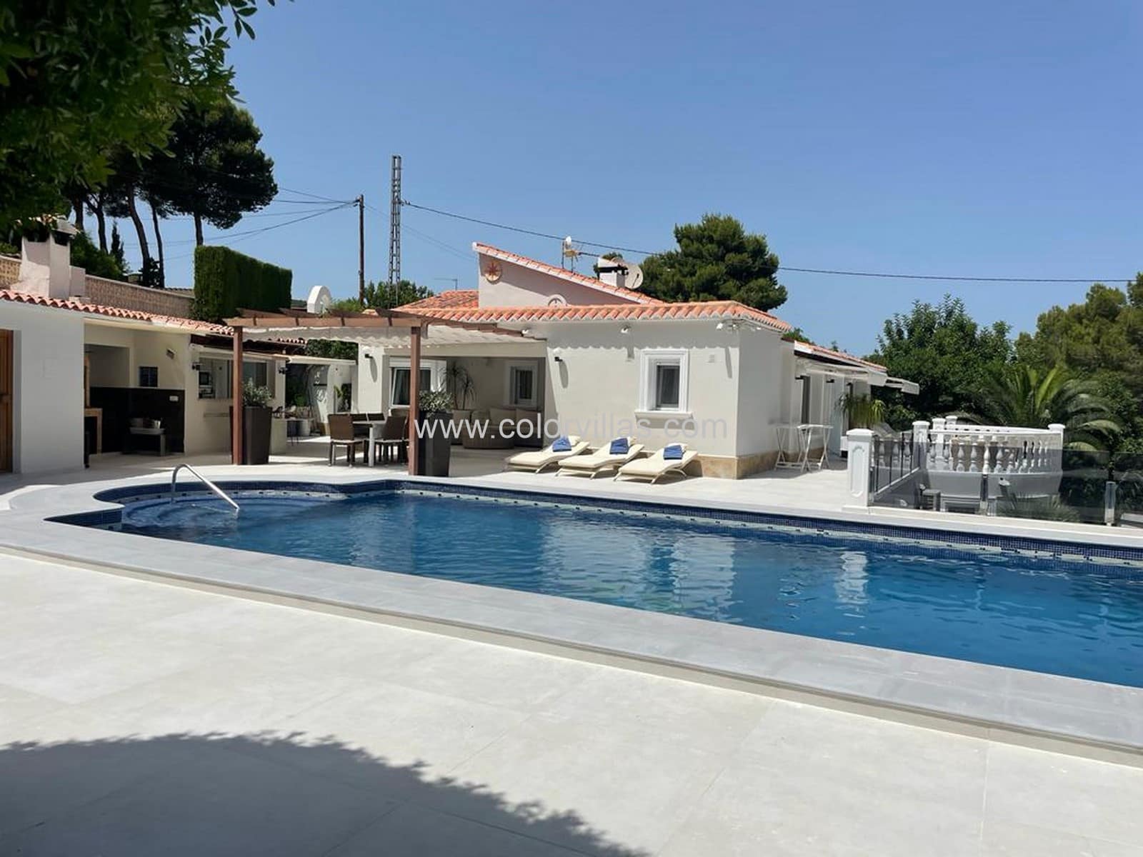 Chalet de 4 habitaciones en Moraira en venta con garaje - 1.350.000 € (Ref: 9414739)